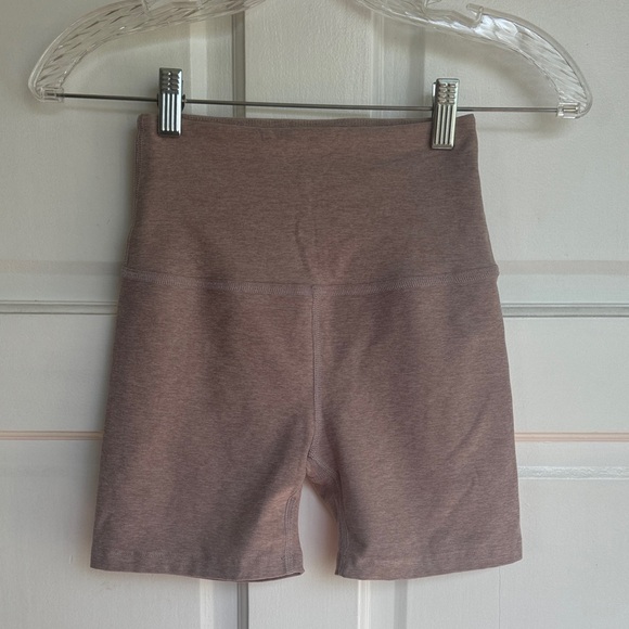 Beyond Yoga 5” Keep Pace shorts - Picture 8 of 10